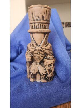 Trader Sam's hat box ghost collectible ceramic tiki mug Haunted Mansion series